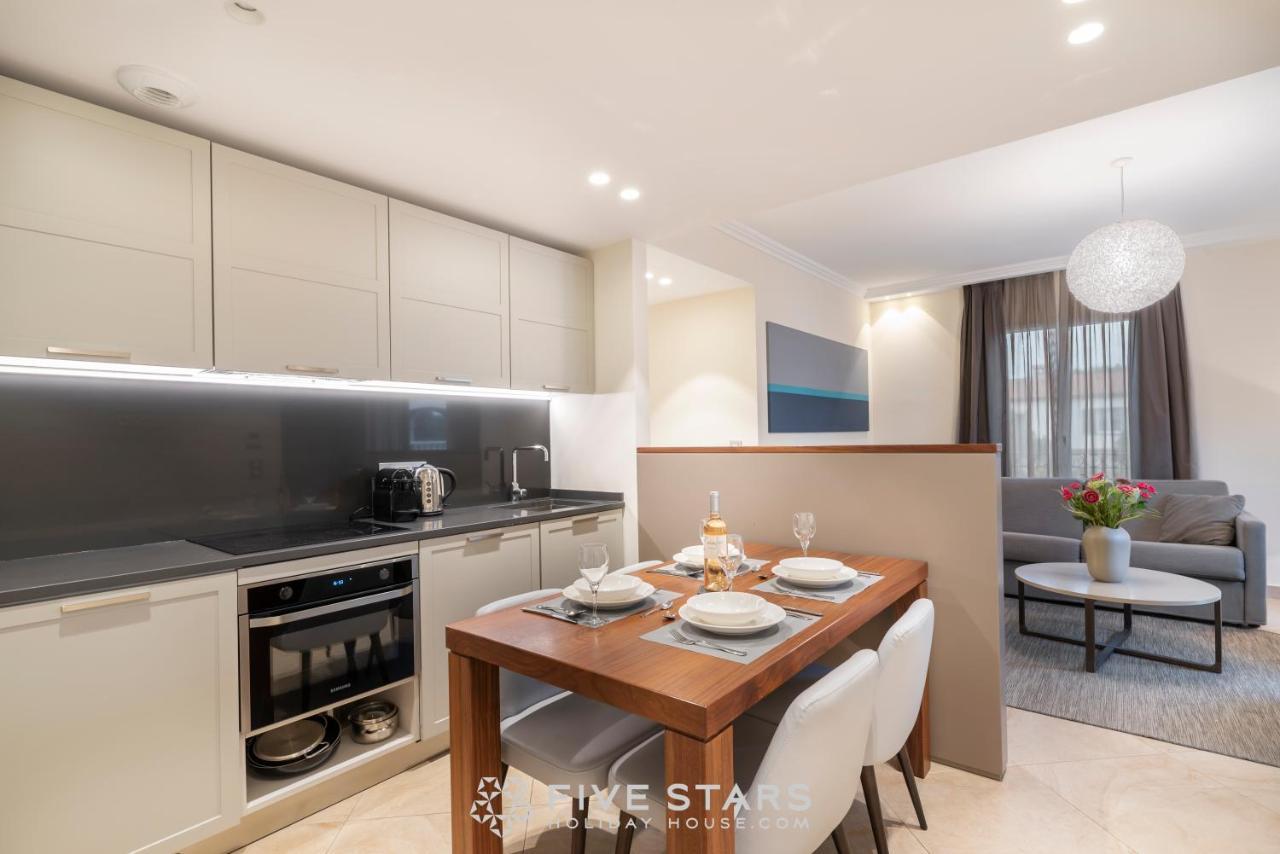 Villa Artemys - Five Stars Holiday House แซงต์-ฌอง-กัป-เฟราต์ ภายนอก รูปภาพ