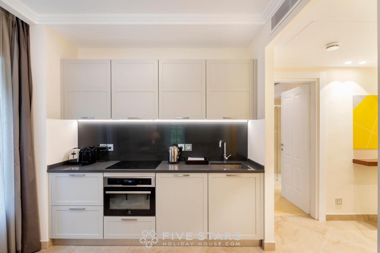 Villa Artemys - Five Stars Holiday House แซงต์-ฌอง-กัป-เฟราต์ ภายนอก รูปภาพ